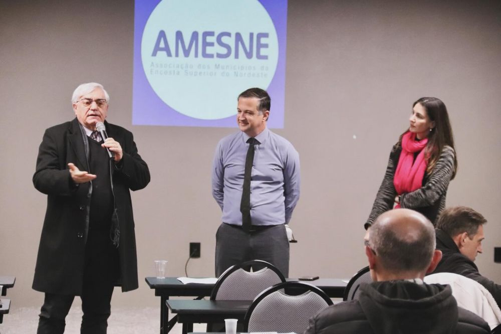 Garibaldi sedia seminário da AMESNE com foco na Reforma Tributária 