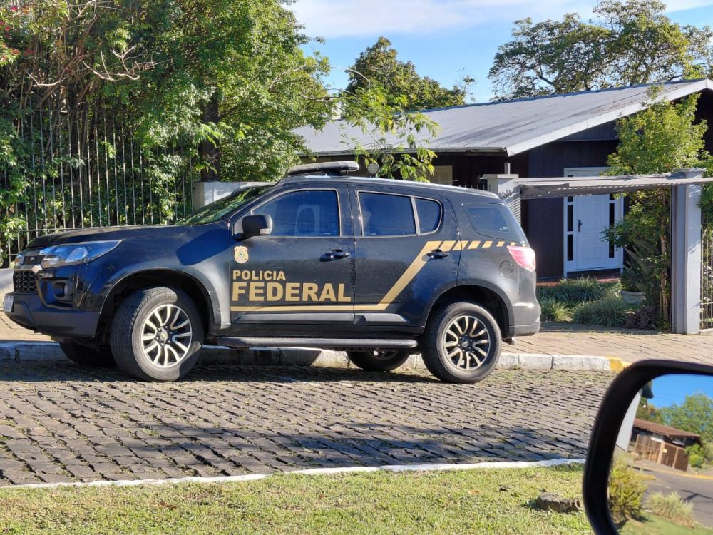 Polícia Federal faz busca e apreensão em Garibaldi e mira ex-secretários de Cettolin