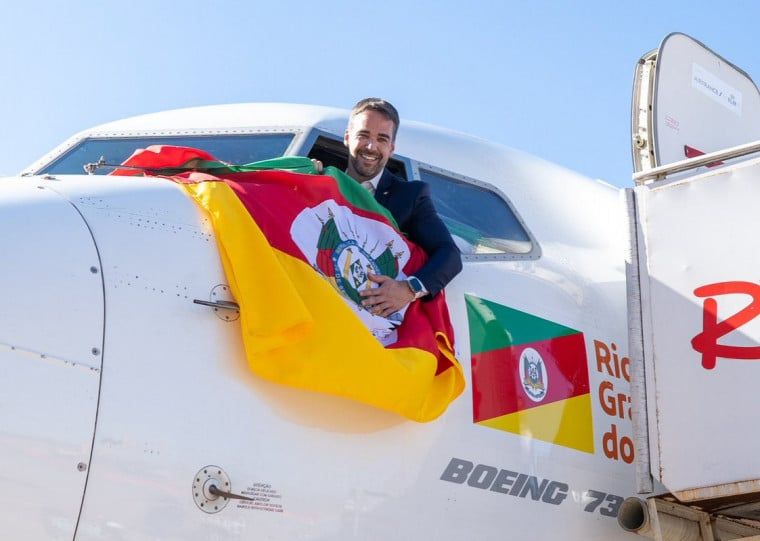 Eduardo Leite põe sigilo nas viagens realizadas em aviões do Estado