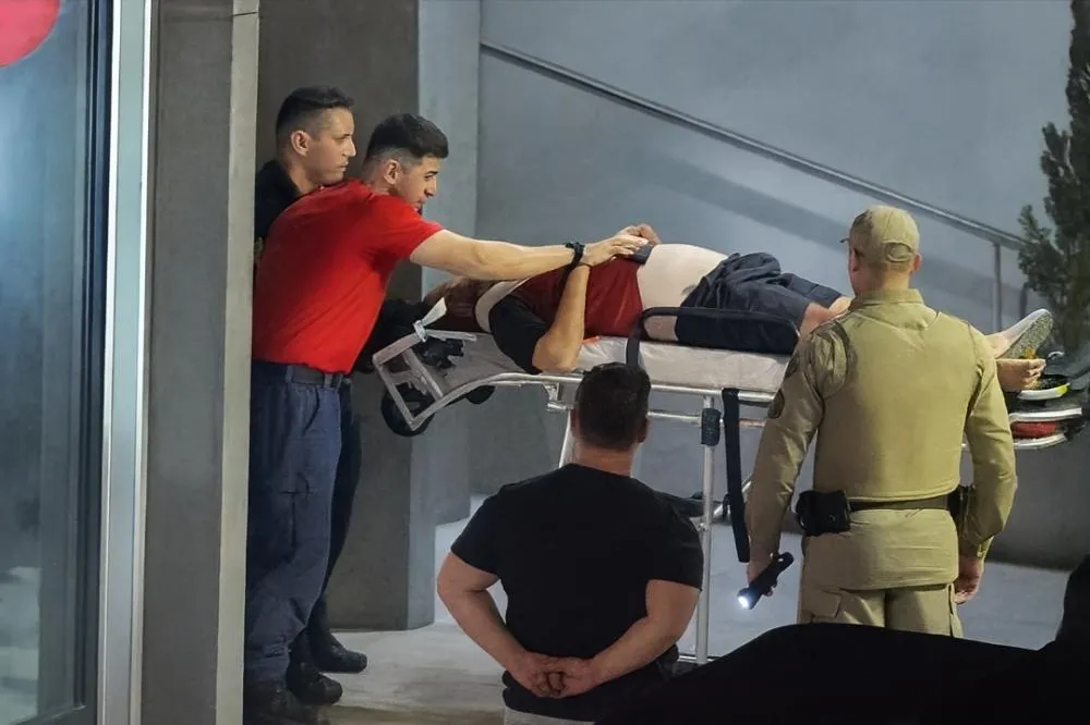 Homem invade apartamento, tenta fugir e cai de seis metros em Bento Gonçalves