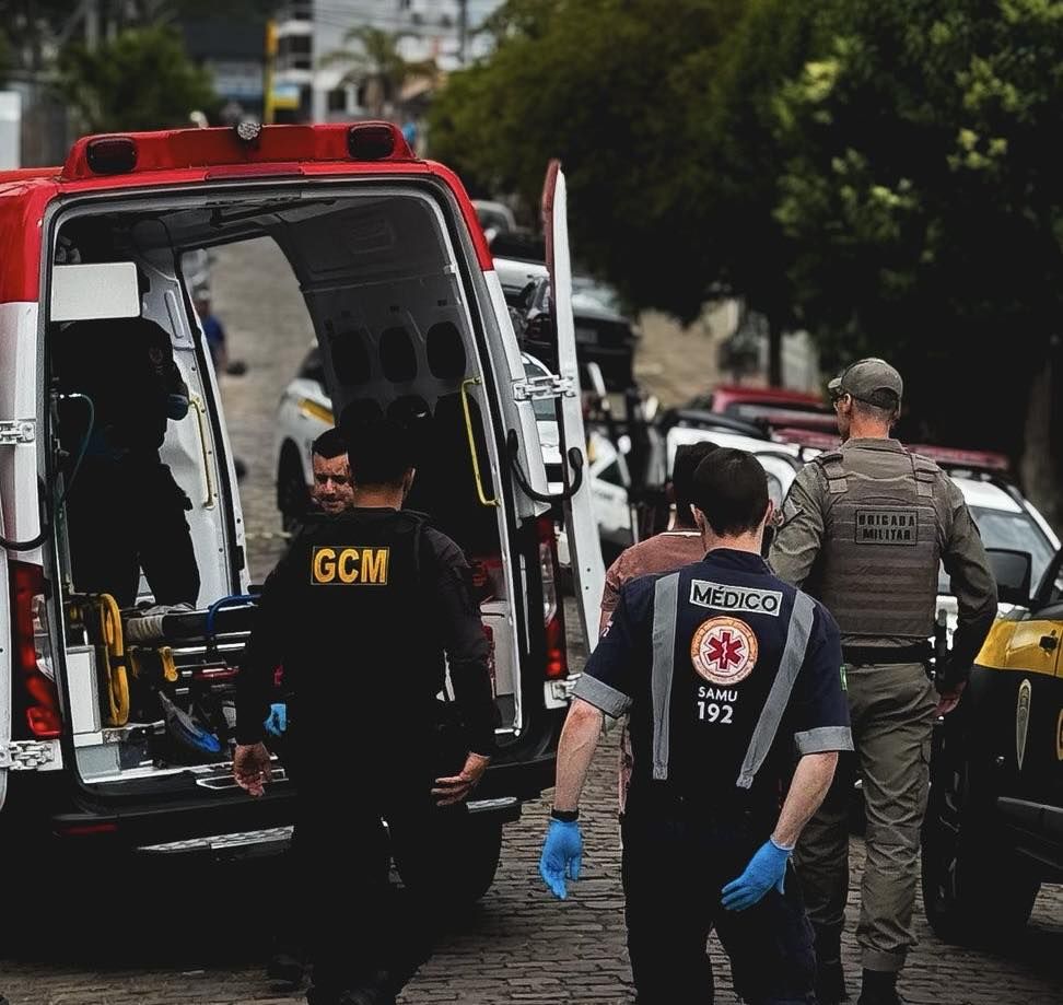 Surto e Tiros: Jovem de 22 anos aponta arma e dispara contra a GCM em Bento