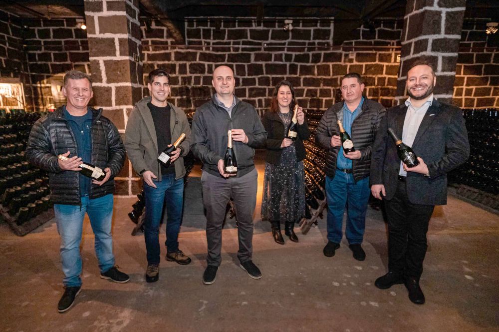 APEG fecha 2025 com 10,7 milhões de espumantes vendidos