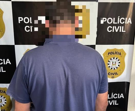 Foi buscar “nada consta” e saiu algemado de dentro da DP de Carlos Barbosa