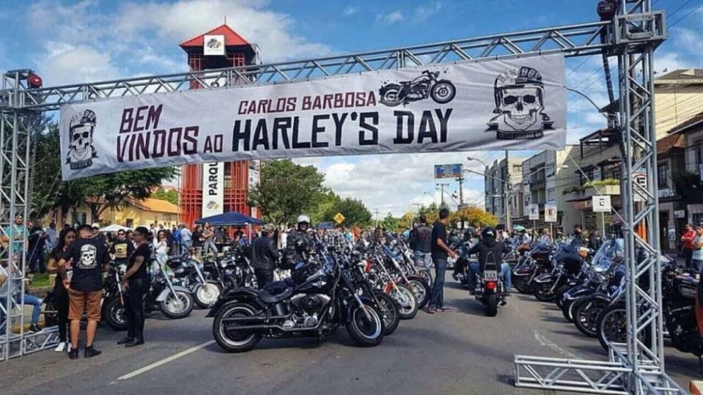 Motociclismo: Carlos Barbosa recebe 10º Harley’s Day no Parque da Estação