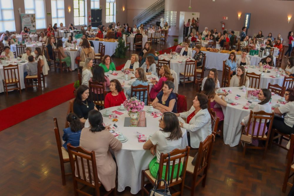 Chá da Apeme Mulher muda de nome e reforça ação solidária