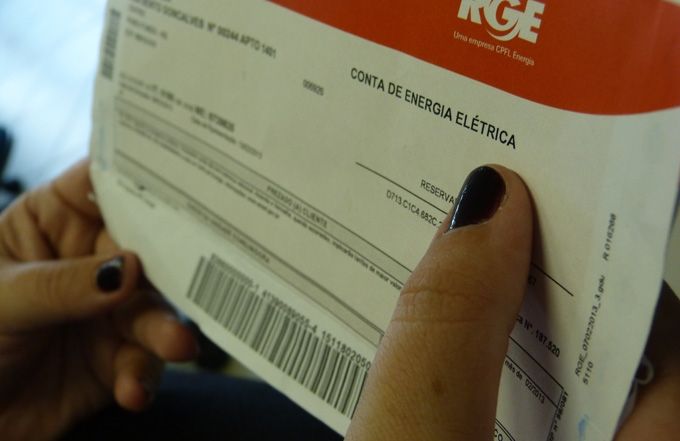 Conta de luz vai ficar mais cara para clientes da RGE em toda a região