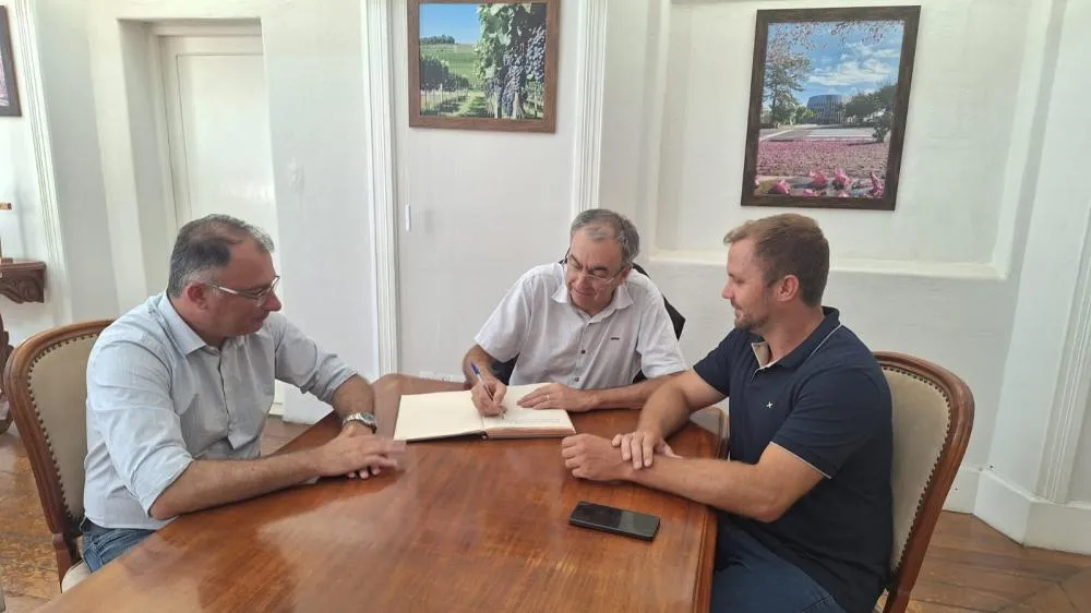 Vereador Anderson Zanella assume a Prefeitura de Bento Gonçalves