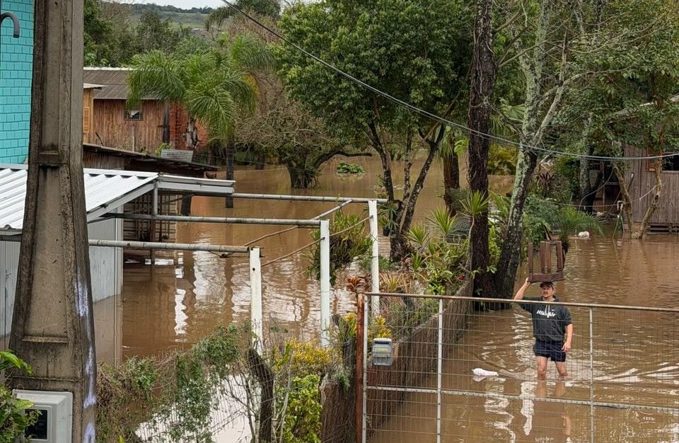 Rios Taquari e Caí recuam, mas Jacuí avança e aumenta risco de inundações