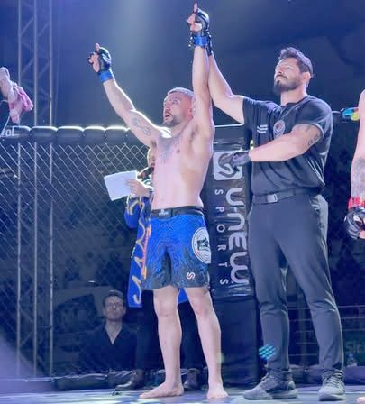 Lutador de Carlos Barbosa vence por nocaute em competição de MMA